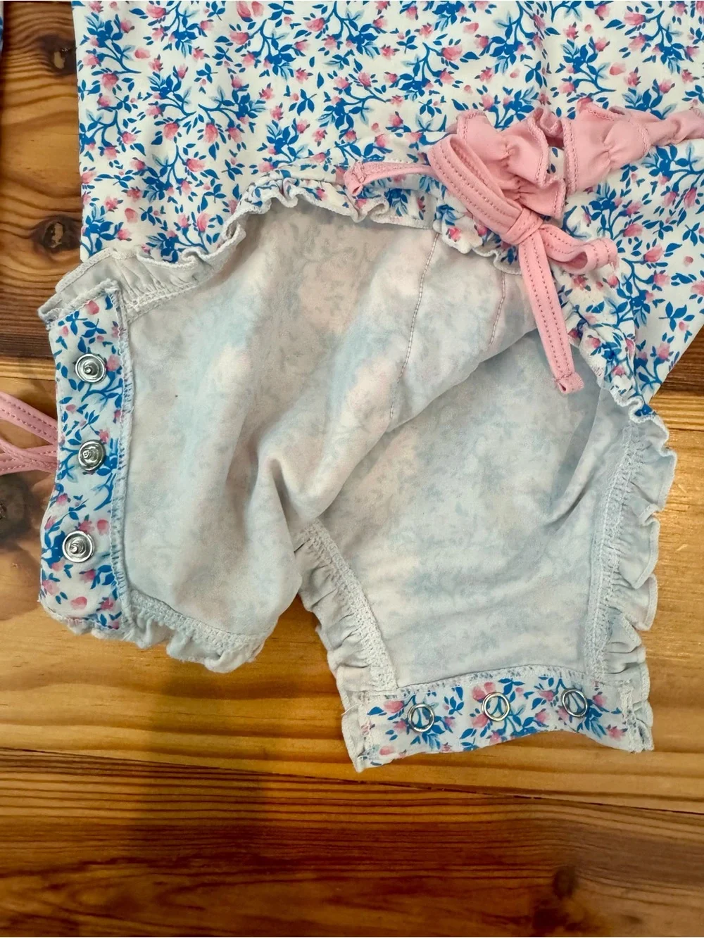 Ruffle Butts Floral Long Sleeve One-Piece Swimsuit White, Blue & Pink 3T EUC